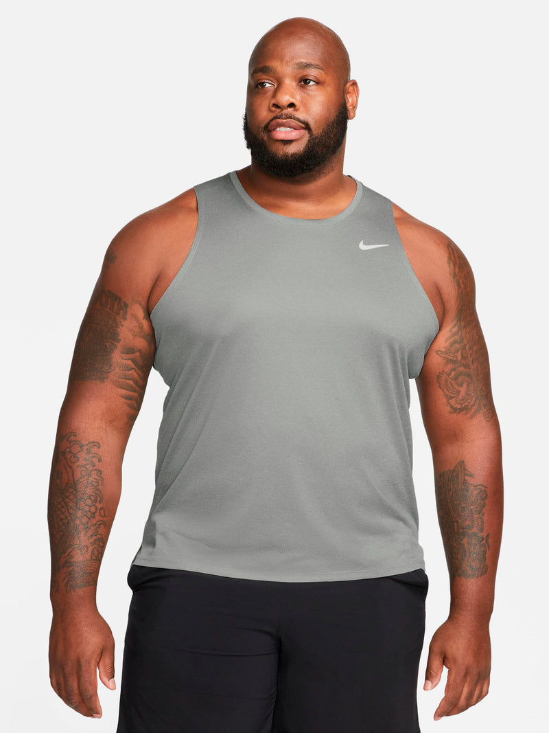Αμάνικη μπλούζα Nike Miller