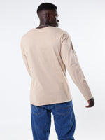 Long sleeve t-shirt with patch pocket