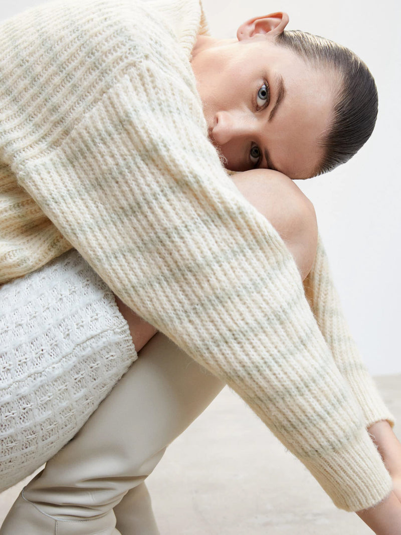 Ριγέ ζιβάγκο πουλόβερ με φερμουάρ